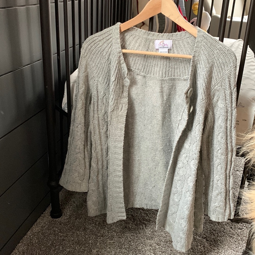 Grey maternity sweater